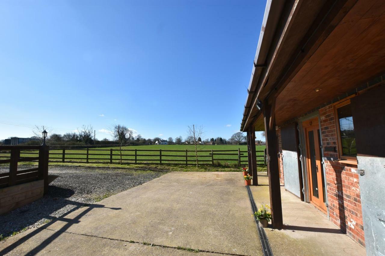 Oak Tree Stables Cottage 伯明翰 外观 照片